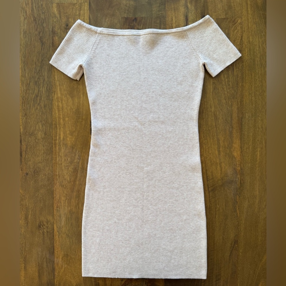 Lovers + Friends beige knit off shoulder short sleeve mini dress women’s S